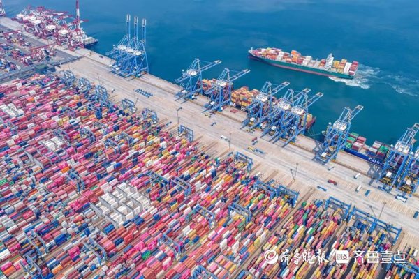 天载配资  领跑中国北方港口群，青岛跃居全球航运中心第13位